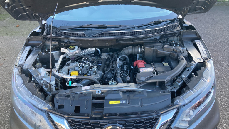 Nissan Qashqai 1.3 DiG-T 160 Acenta Premium 5dr Petrol Hatchback